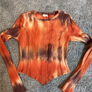 Buckle Tie-Dye Long Sleeve Top